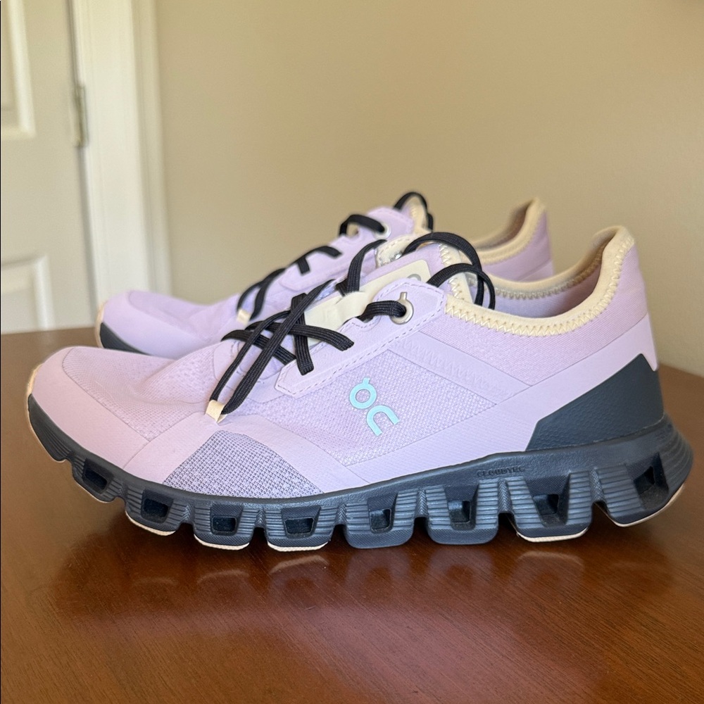 On Running Pastel Purple and Black Sneakers